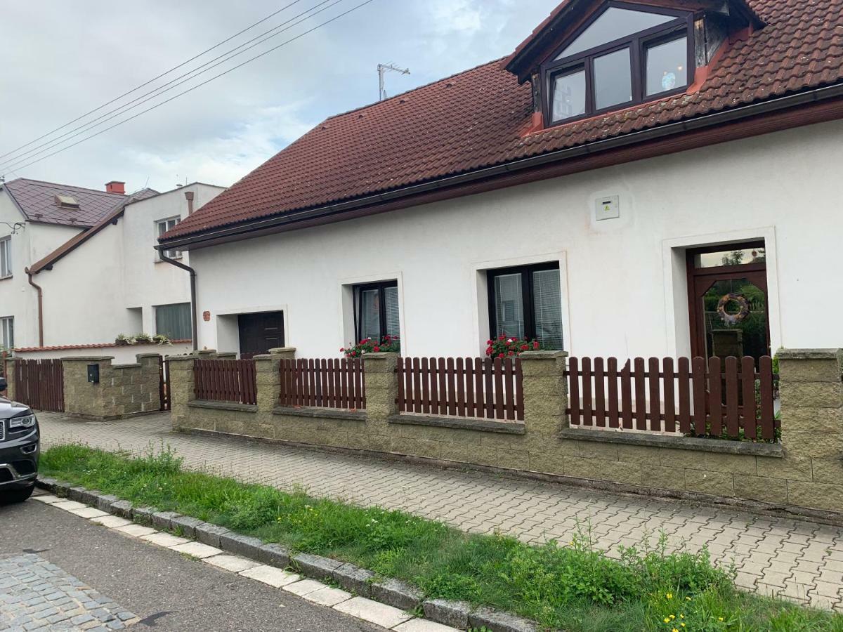 Tolarova Apartman Pardubice Dış mekan fotoğraf